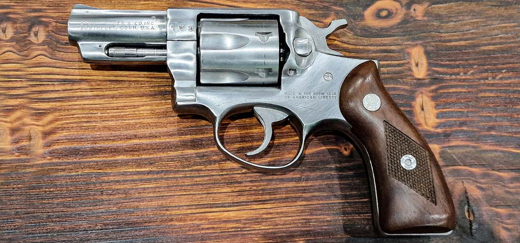 revolver ruger speed six